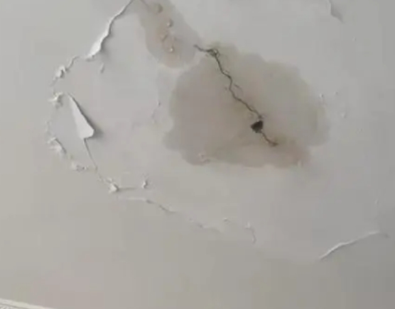 沈丘阳台漏水维修公司分享下屋面防水工程质量问题原因分析